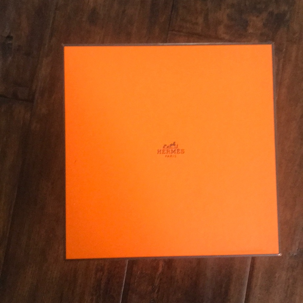 Hermes box